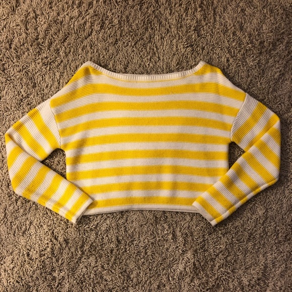 🌻3/26$ Garage striped yellow and white Sweater🌻 - Picture 1 of 4